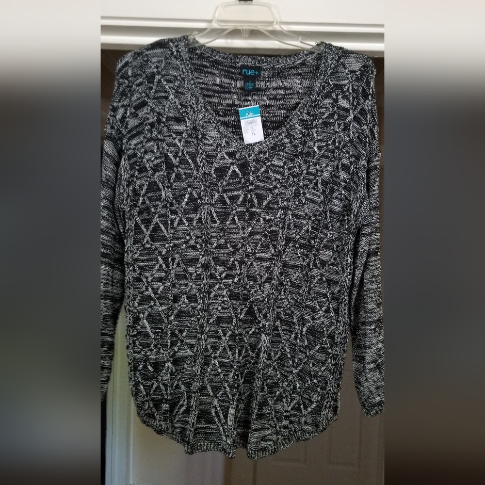 Lightweight sweater